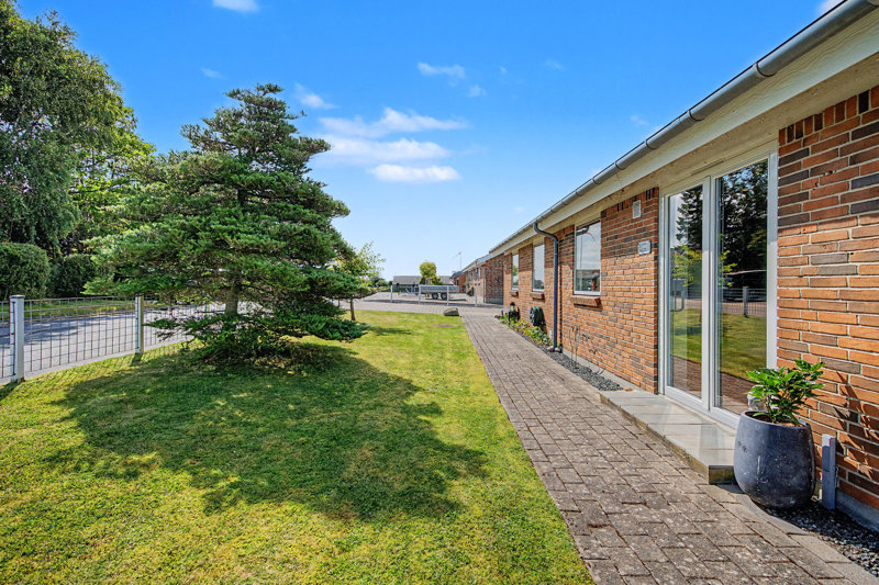 Property image number 2