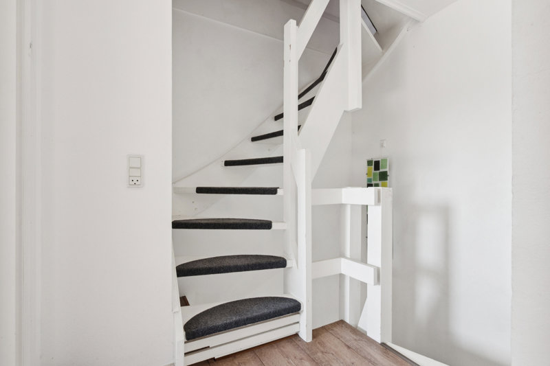 toggle-gallery-image