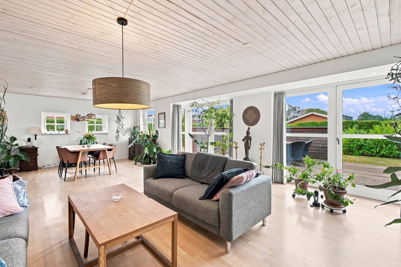 Property image number 8