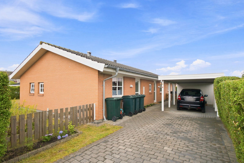 Property image number 2