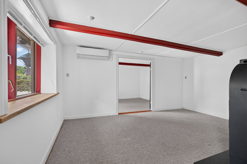 toggle-gallery-image