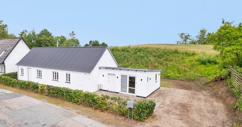 Property image number 2