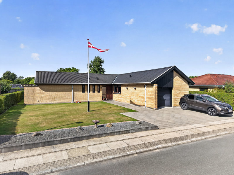 Property image number 1