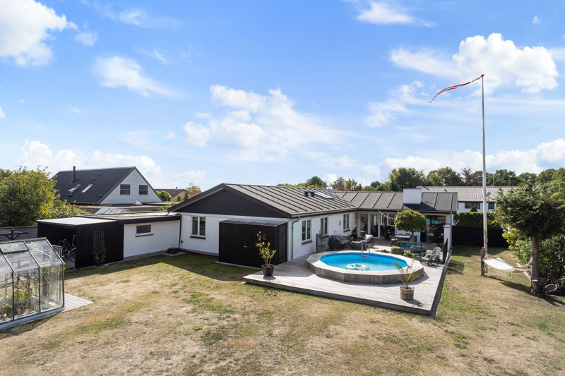 Property image number 1