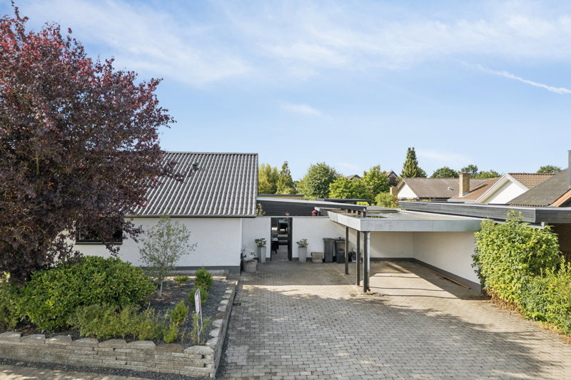Property image number 1
