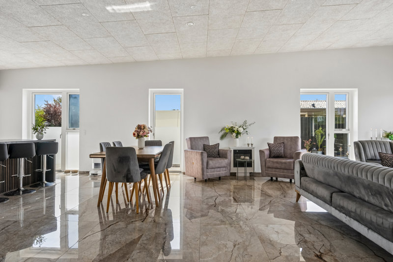 Property image number 8