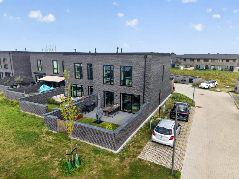 Property image number 2