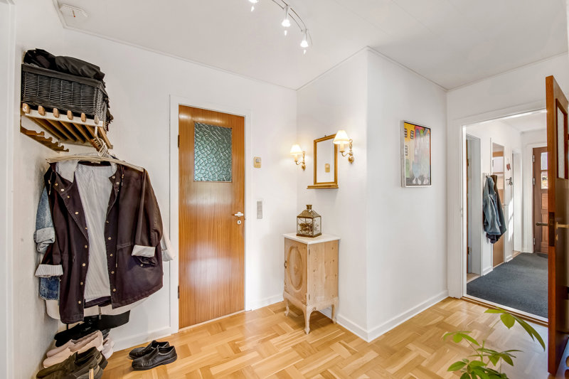 toggle-gallery-image