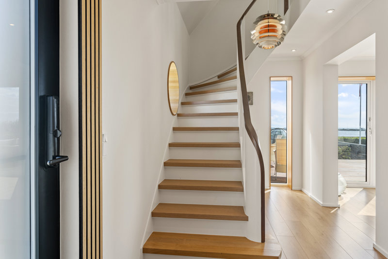 toggle-gallery-image