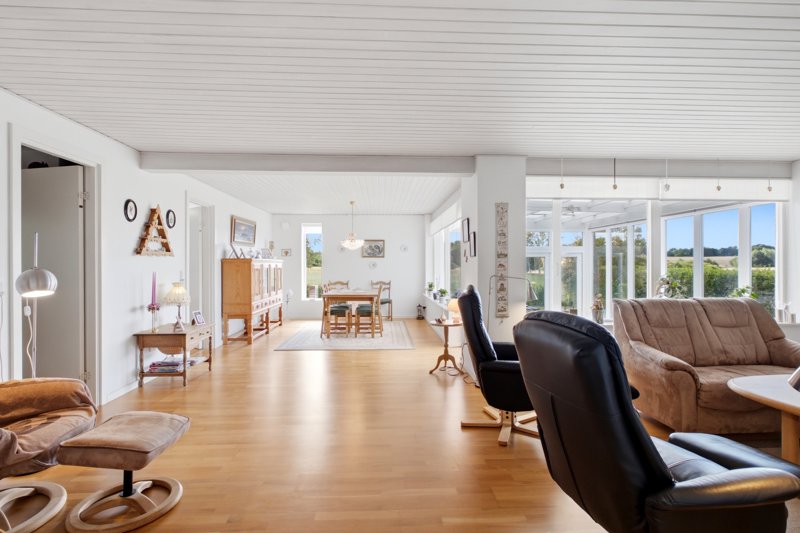 Property image number 3