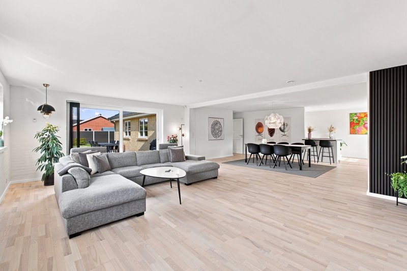 Property image number 3