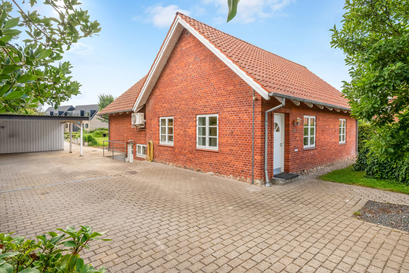 Property image number 3