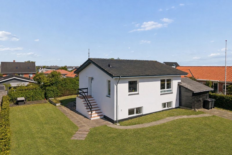 Property image number 2