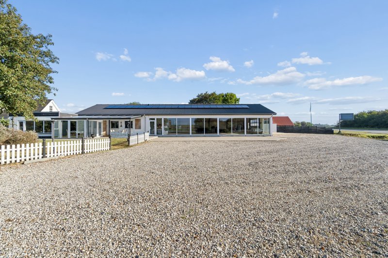 Property image number 2
