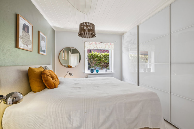 toggle-gallery-image