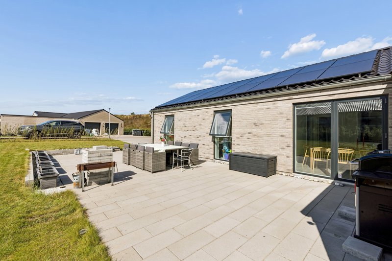 Property image number 2