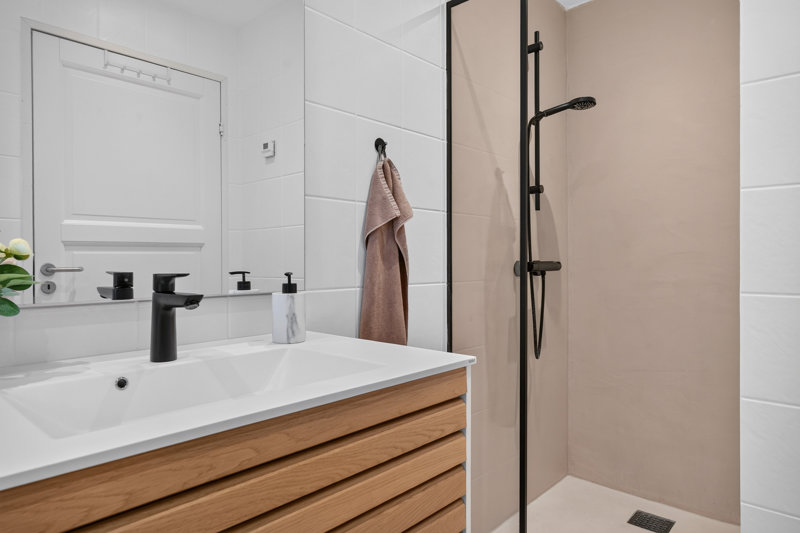 toggle-gallery-image