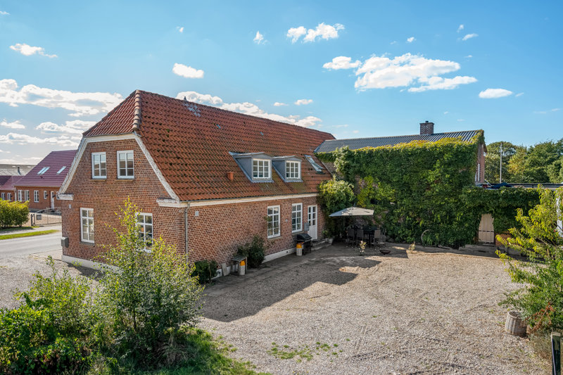 Property image number 2