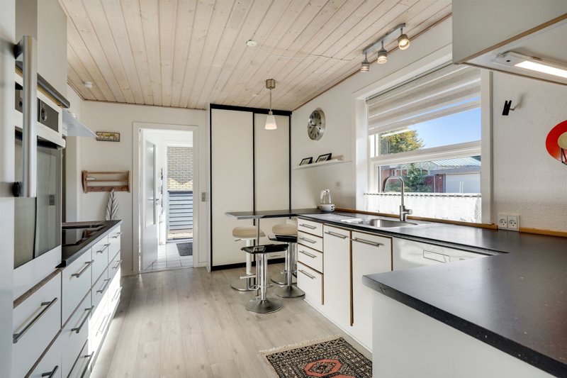 Property image number 8