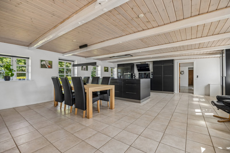 Property image number 8