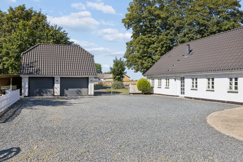 Property image number 2