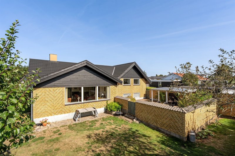 Property image number 1