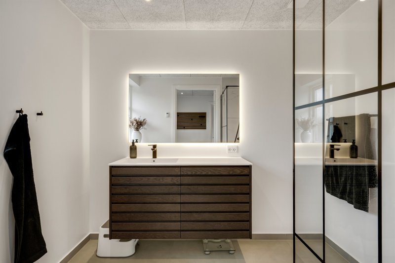 toggle-gallery-image