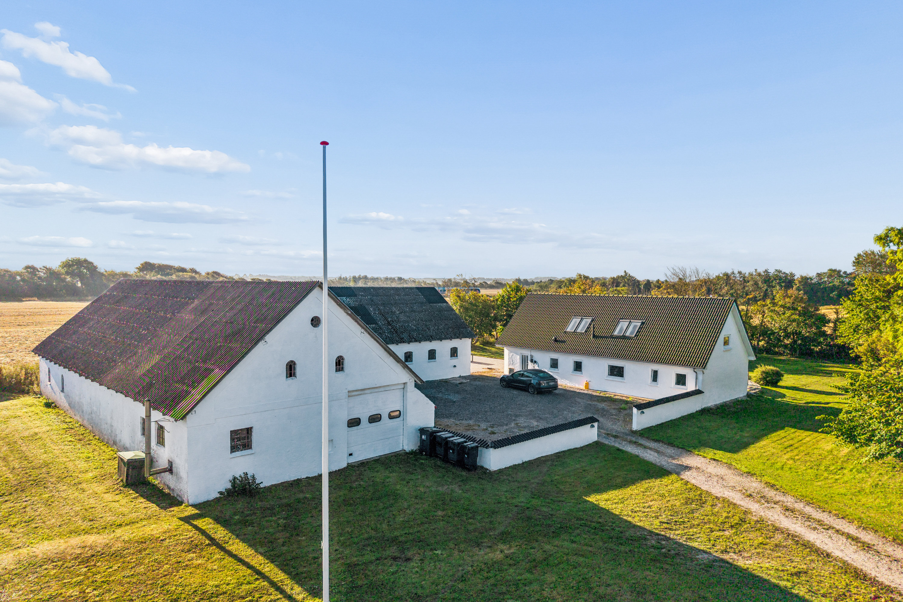 House, 187 m², land 4351 m²