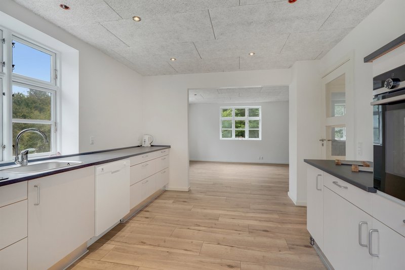 Property image number 8