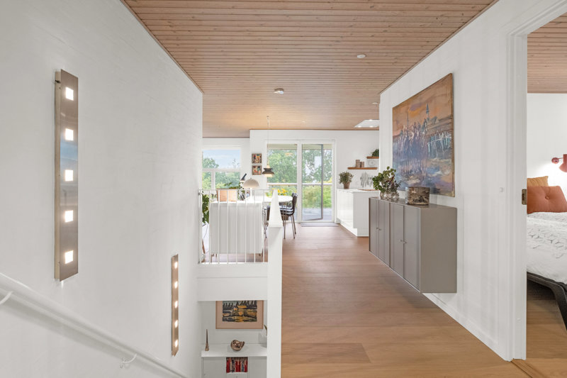 toggle-gallery-image