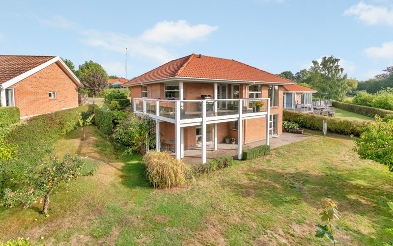 Property image number 1