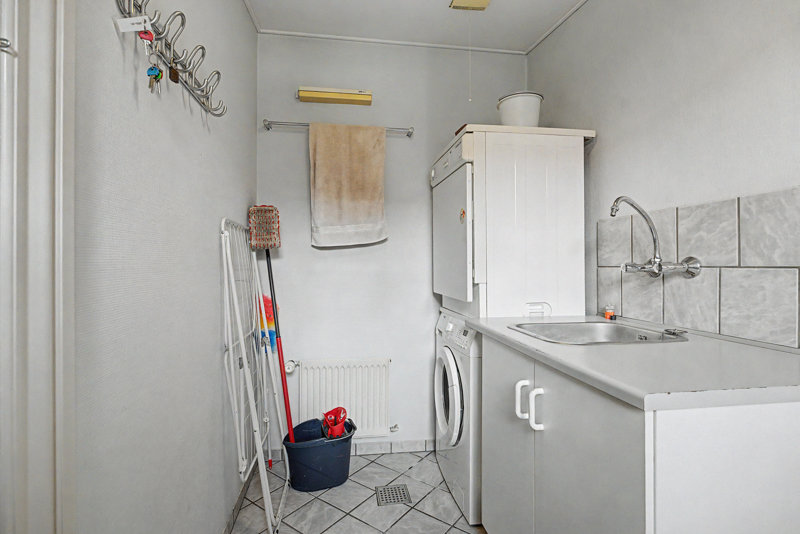 toggle-gallery-image