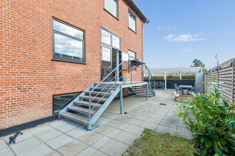 Property image number 2