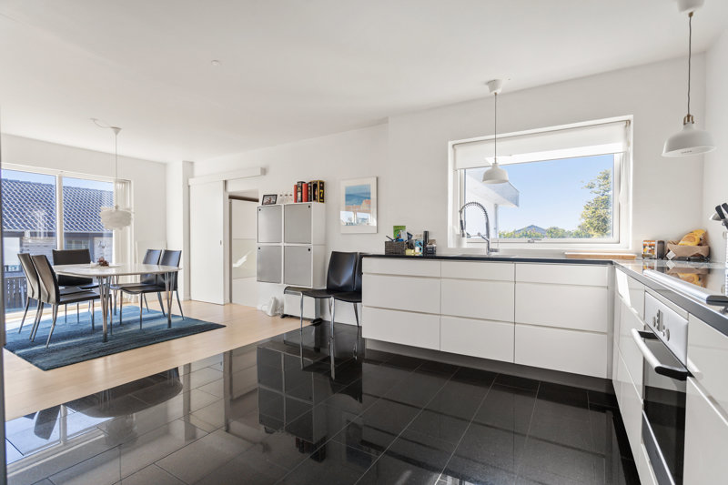 Property image number 2