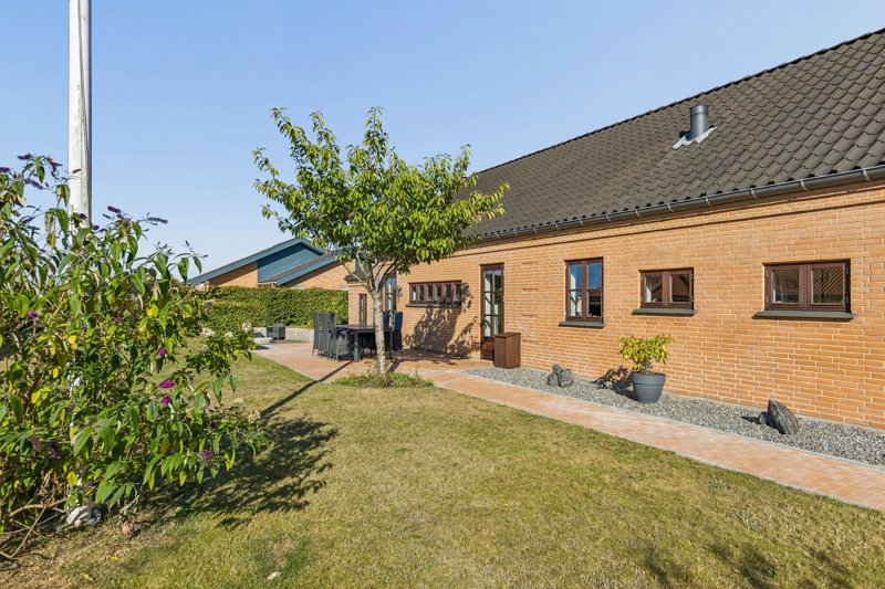Property image number 2