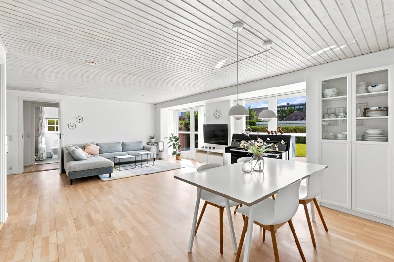 Property image number 8