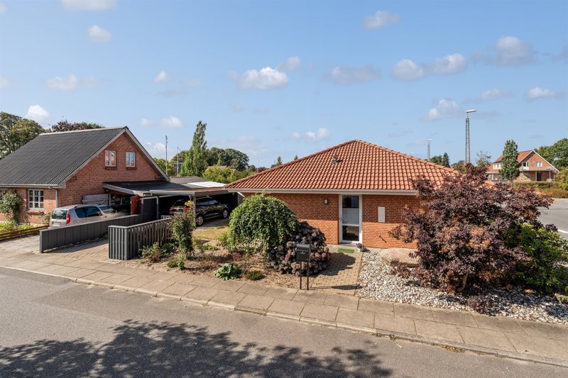 Property image number 2