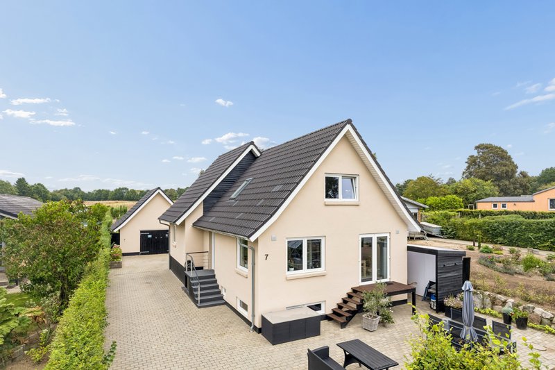 Property image number 1