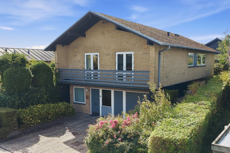 Property image number 2