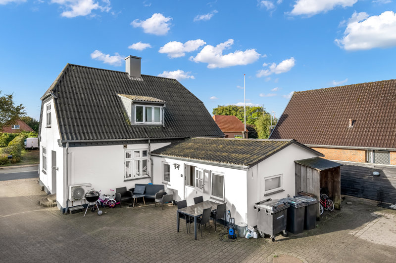Property image number 2