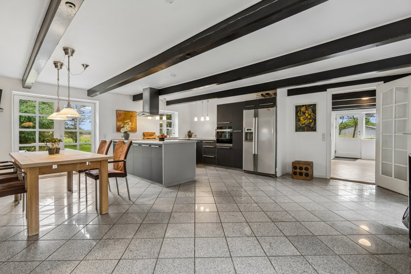Property image number 3