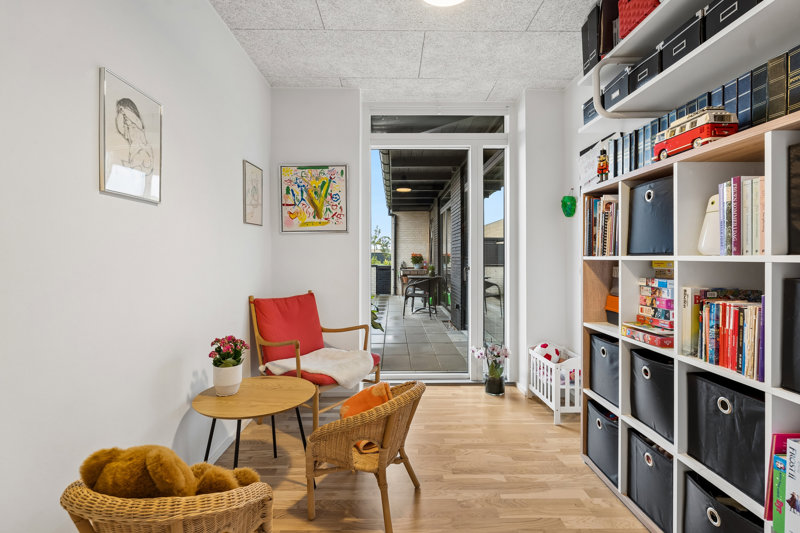 toggle-gallery-image