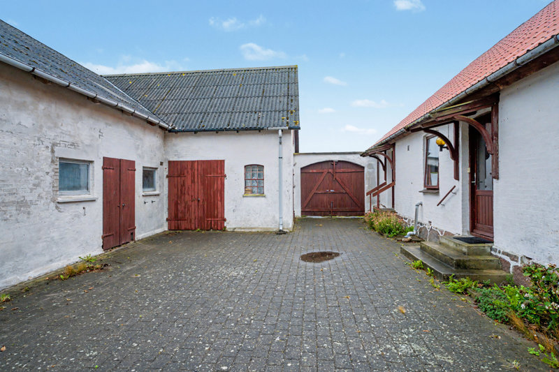 Property image number 2