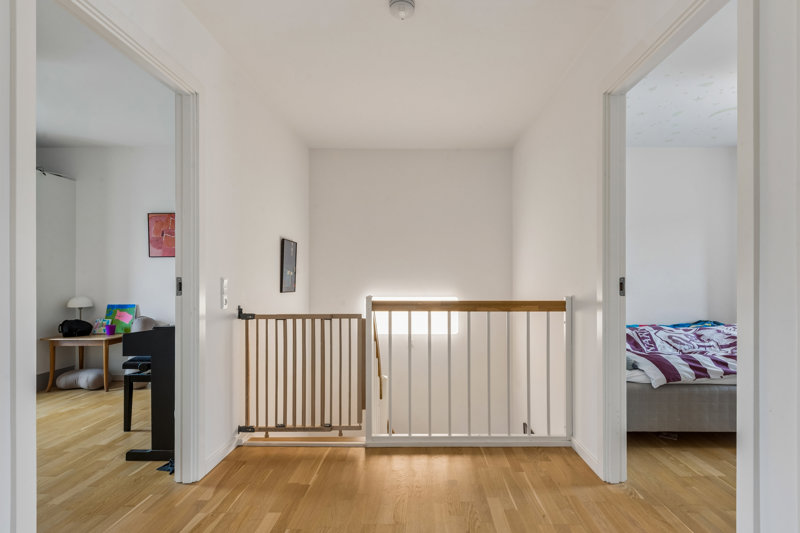 toggle-gallery-image