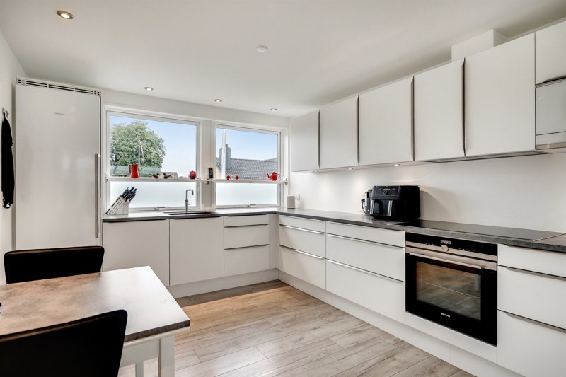 Property image number 2