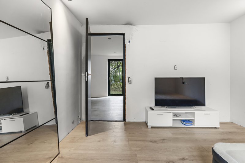Property image number 8