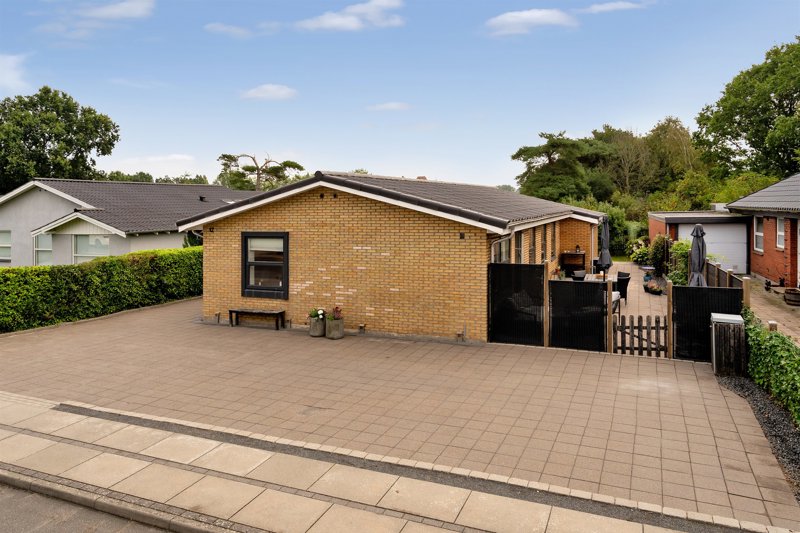 Property image number 2