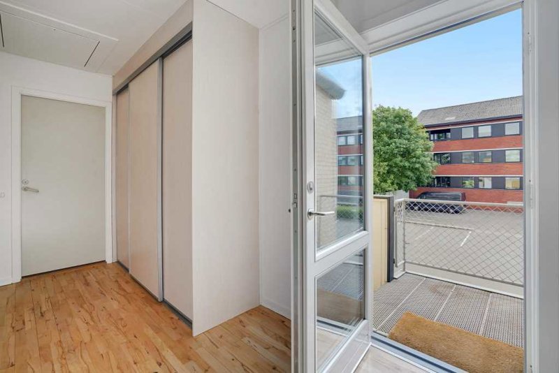 Property image number 6