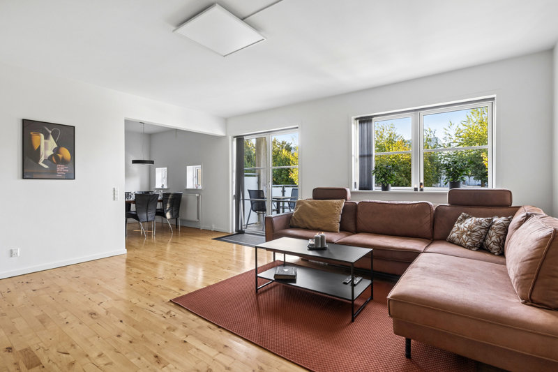 Property image number 2