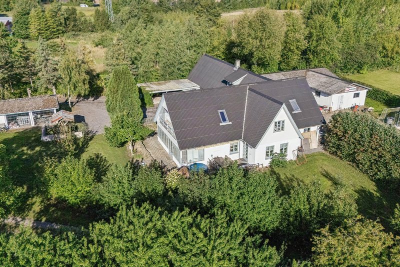 Property image number 2